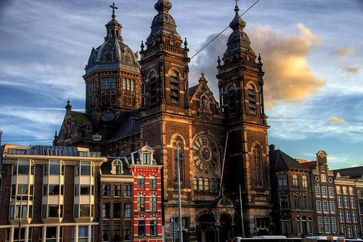 Full-Day Tour to Zaanse Schans village and Amsterdam with Cheese Tasting - Image 5