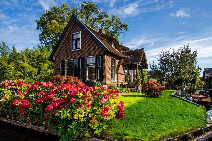 Giethoorn Day Private Tour  - Image 4