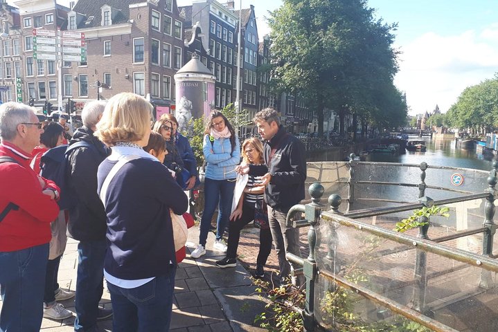 Historical tour of Amsterdam with Italian guide - Image 4
