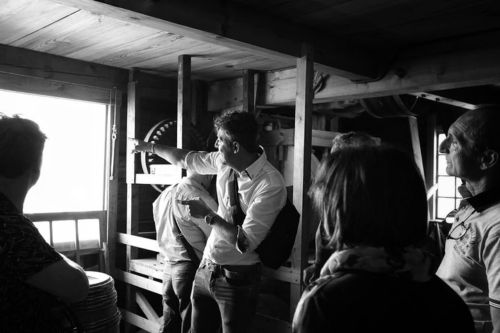 Historical tour of Amsterdam with Italian guide - Image 1