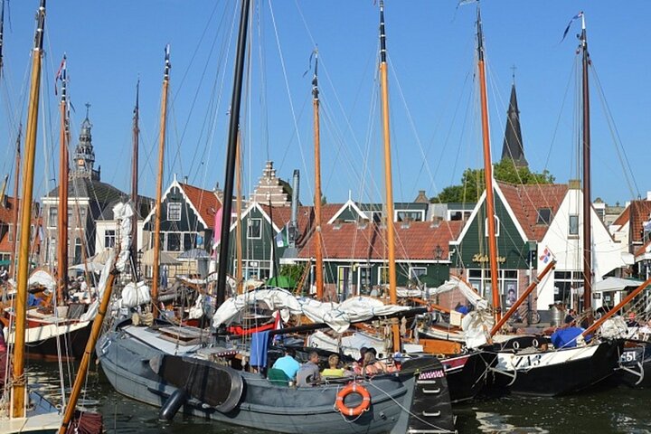 Private bus or car Tour Volendam (fishing village) 4hrs 1-15 pers - Image 5