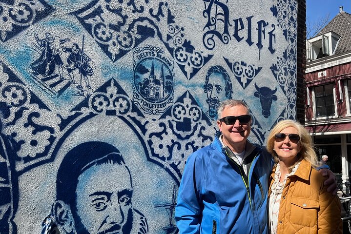 Private Day Tour to Keukenhof Flower Fields and Delft City - Image 3