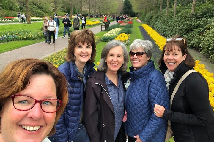 Private Tour to Keukenhof Gardens with guide - Full Day Tour from Amsterdam - Image 5