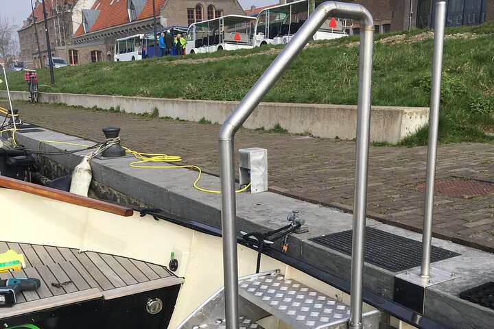 Round trip, Visit The Harbor of the Netherlands with a Electric boat in Hoorn - Image 5