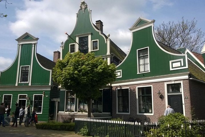Zaanse Schans 3-Hour Private Tour from central Amsterdam, Airport or Port - Image 2