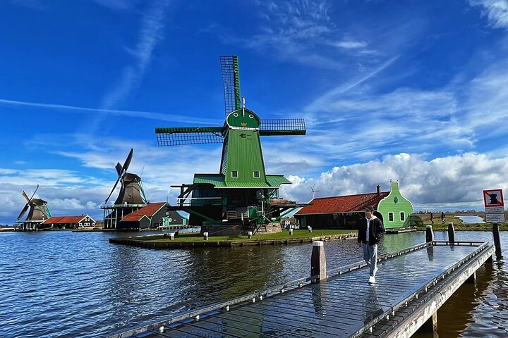 Zaanse Schans and Giethoorn Unique Day Trip with Boat Cruise - Image 1