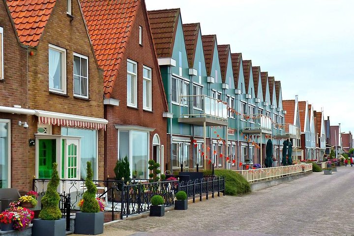 Zaanse Schans, Volendam & Edam: Private tour (Max 3 per) - Image 3