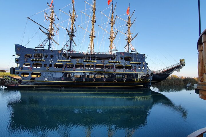 From Side: Pırates Boat To Alanya - Image 3