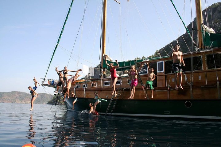 Kemer Relaxation & Sightseeing Yacht Cabin Charter - Image 3