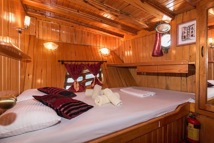 Kemer Relaxation & Sightseeing Yacht Cabin Charter - Image 2