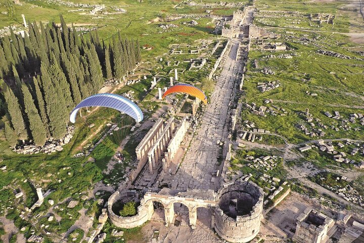 Pamukkale Full-Day Tour from Antalya with Lunch - Image 4