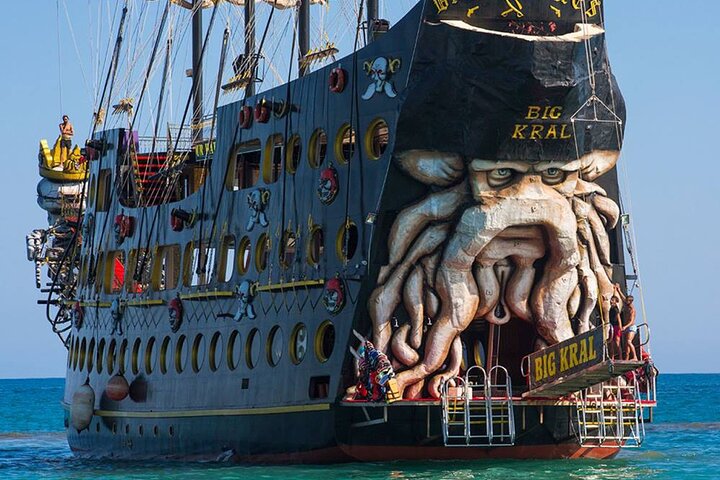 Side Big Kral Pirate Boat Trip - Biggest Pirate Boat Ever - Image 4