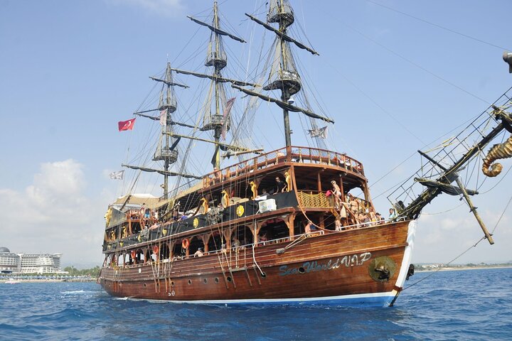 Side Boat Tour with Lunch, Soft Drink and Foam Party All.İnc - Image 2