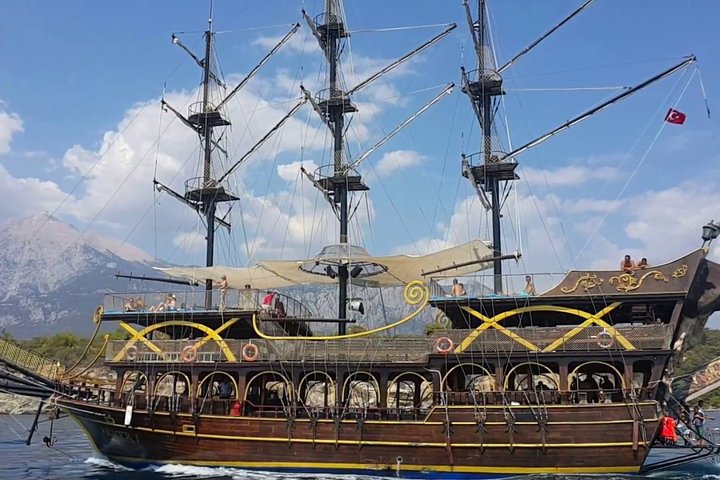 Yacht tour.antalya,belek,old tawn,kundu,lara,konyaaltı,kemer. - Image 1