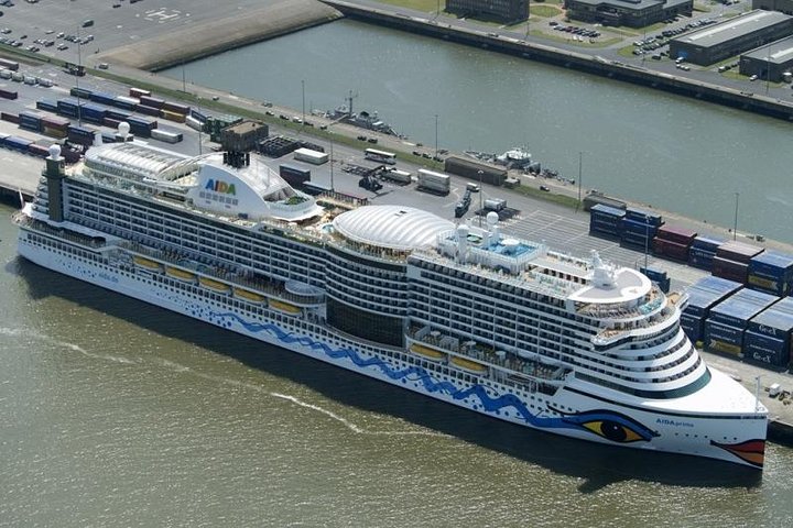 Private Transfer from Antwerp to Bruges or ZeeBrugge By Luxury car - Image 4