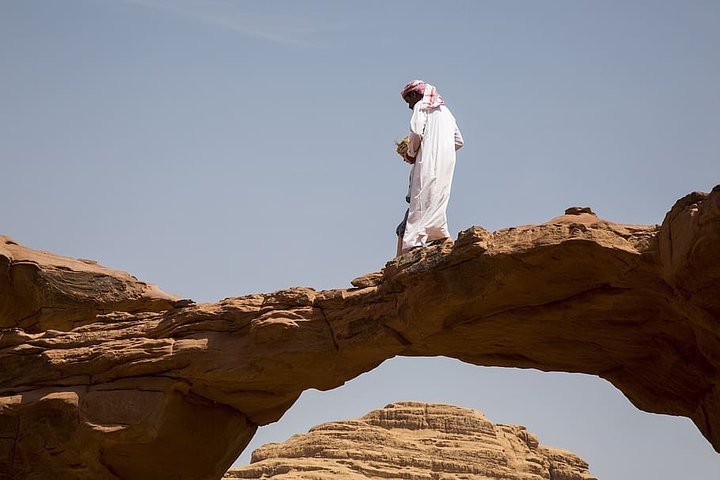 2 Days 1 Night in Wadi Rum Jeep Tour - Image 3