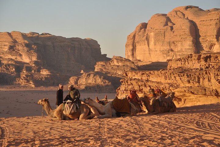 2 Days 1 Night in Wadi Rum Jeep Tour - Image 1