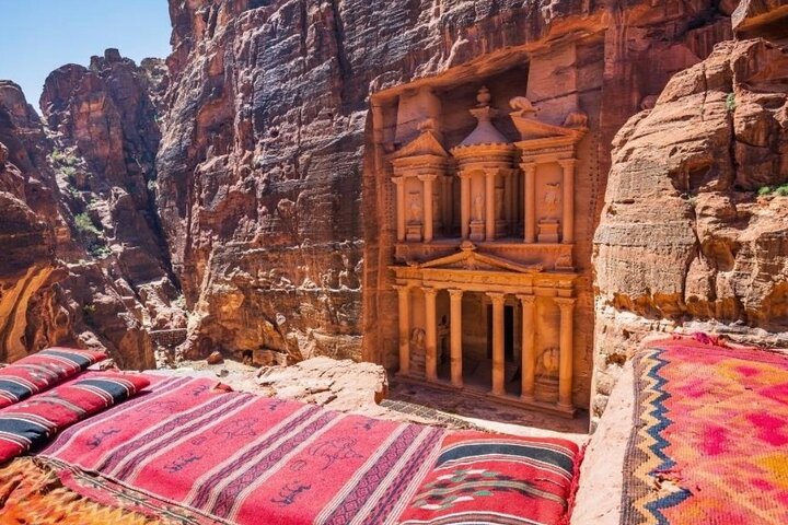 Full Day Petra & Wadi Rum Private Guided Tour From Aqaba Port - Image 4