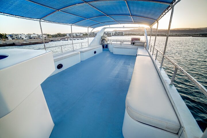 Glass-Bottom Boat 2-hours Tour and Coral-Reef Viewing from Aqaba - Image 3