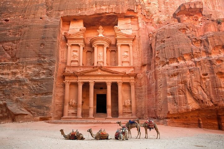 Petra Sightseeing day tour from Aqaba port - Image 1