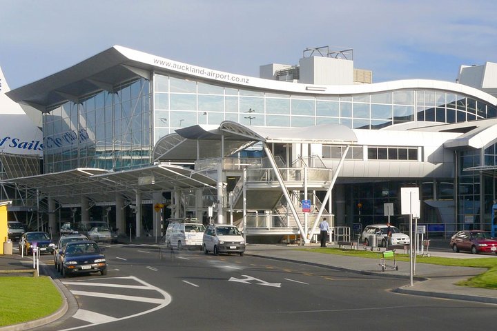 Airport Transfer by Private Minibus - Image 1
