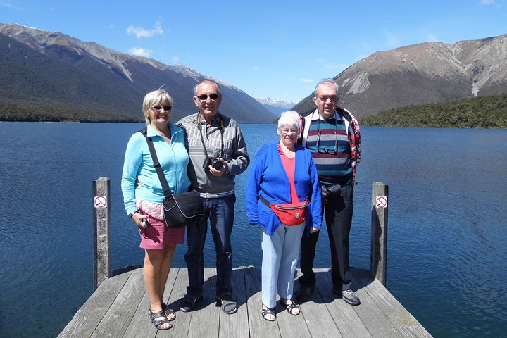 Amazing New Zealand Itineraries & chauffeur-driven tours - Image 1