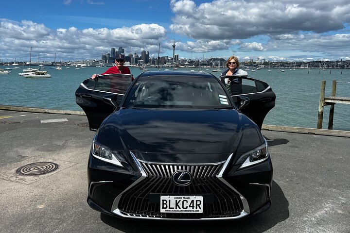 Auckland City Private Tour for Couples. Be chauffeur driven with added extras. - Image 1