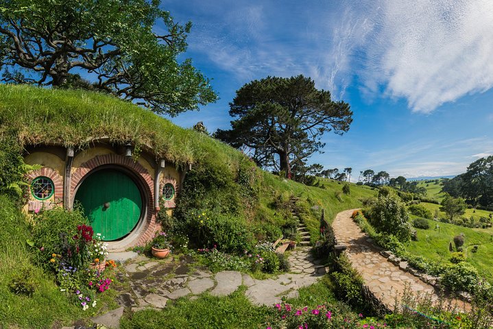 Auckland to Hobbiton Movie Set Private Tour - Image 5