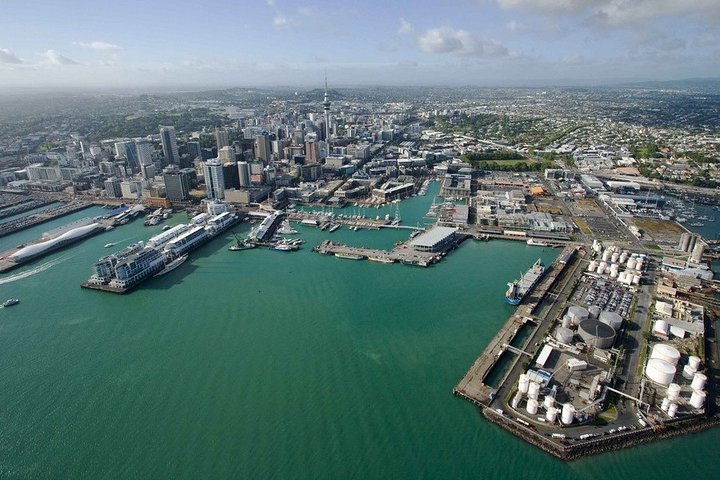 Auckland's heritage wine region & City Tours - Image 5
