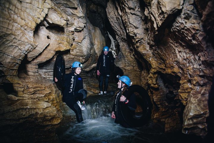 Black Abyss: Ultimate Waitomo Caving - Private Tour from Auckland - Image 1
