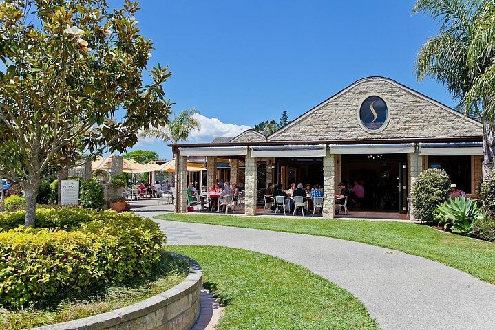Explore West Auckland with Winery - Image 3