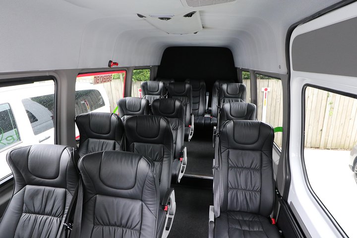 Hobbiton Afternoon Tour in Luxury Minibus from Auckland to Auckland - Image 3
