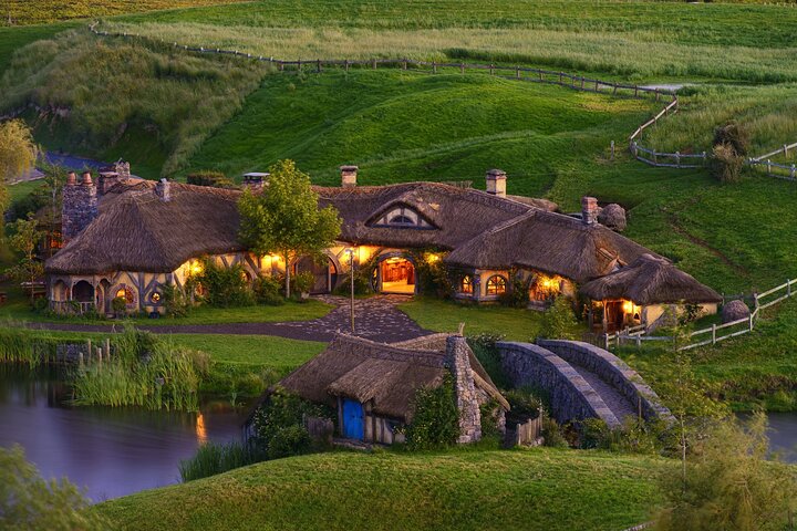 Hobbiton Movie Set Experience: Private Tour From Auckland - Image 1