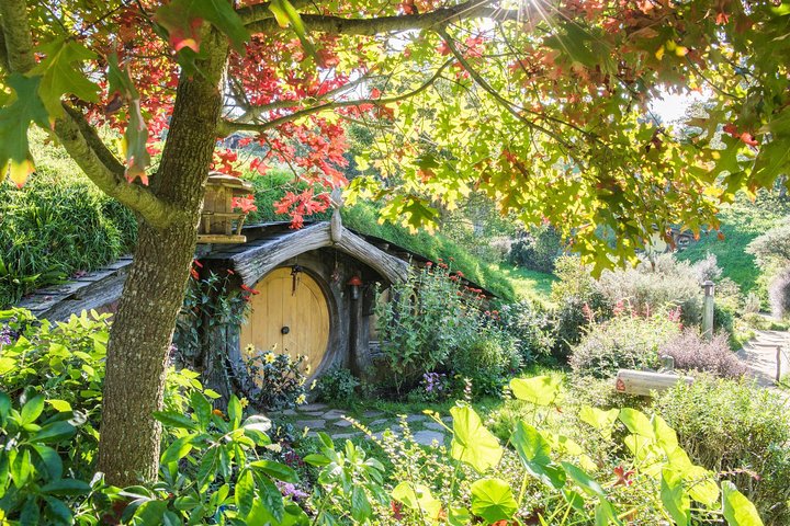 Hobbiton Movie Set Group Tour Early Access (Avoid the crowds!) - Image 2