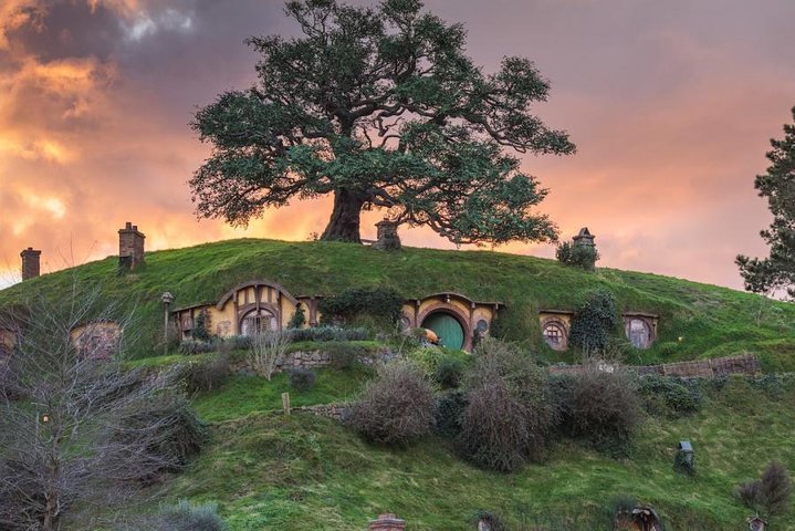 Hobbiton Movie Set Tour from Auckland - Image 1