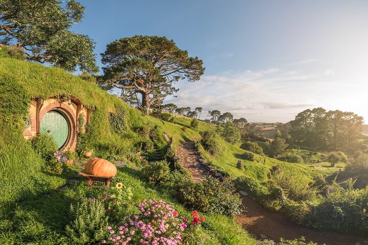 Hobbiton & Rotorua Buried Village Private Tour from Auckland - Image 1
