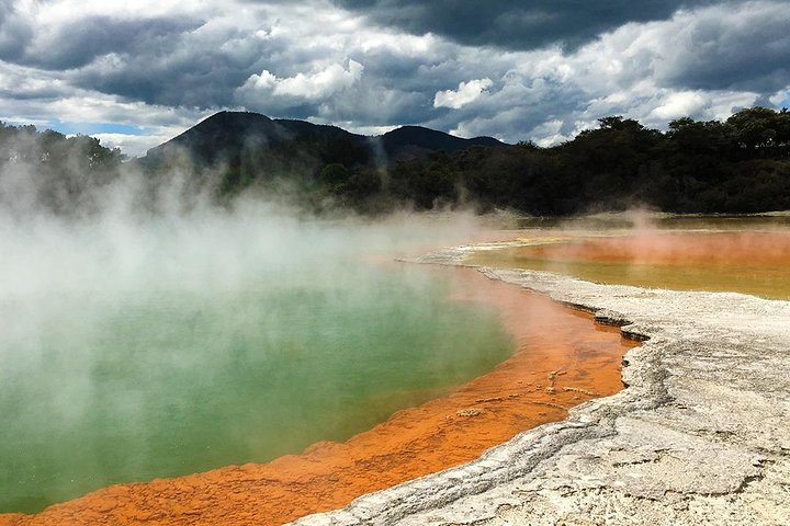 Hobbiton & Rotorua including Wai-O-Tapu - Small Group Tour from Auckland - Image 5