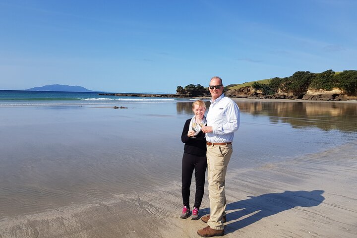 Matakana Scenic Coastal Getaway from Auckland - Image 5
