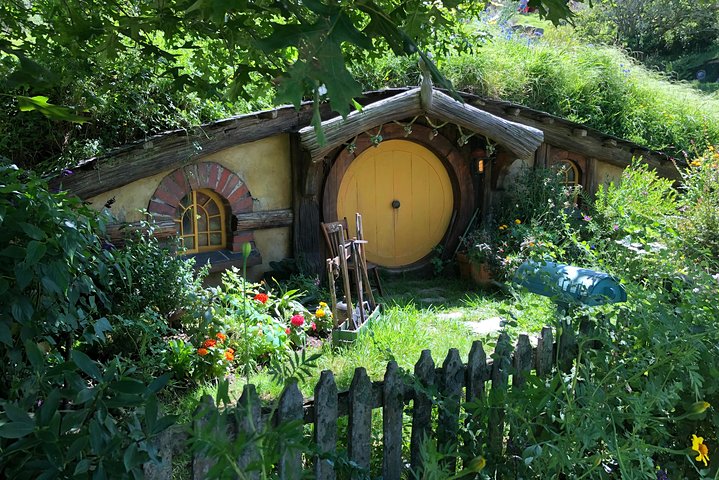 One day Hobbiton Movie set visit from Auckland - Image 4