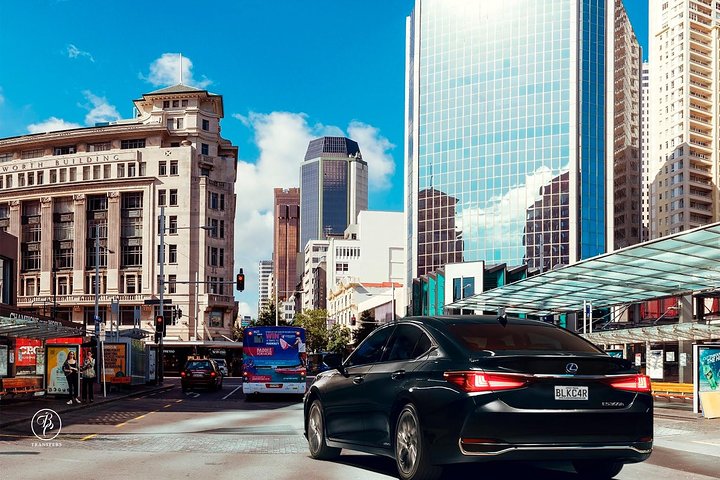 Private Auckland City Tour For Small Group in a luxury vehicle. - Image 1