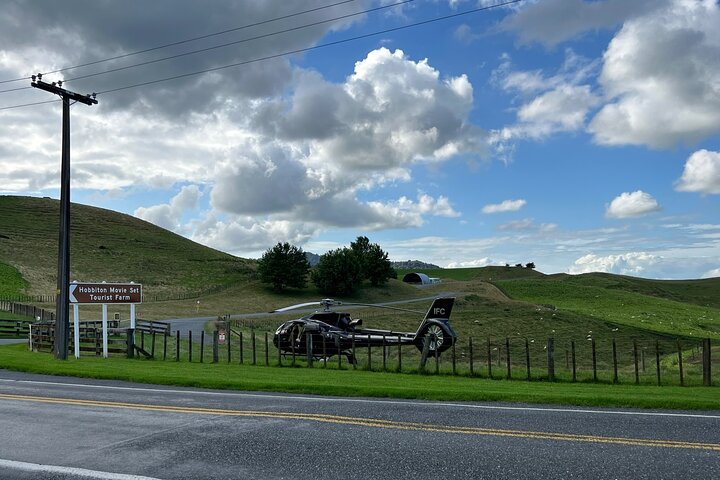 Private Day Trip Transport To Hobbiton  - Image 3