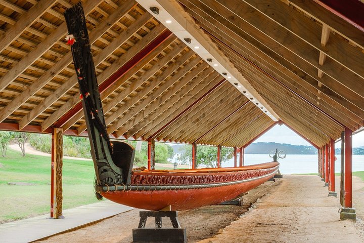 Private Day Trip Transport To Waitangi Treaty Ground Paihia - Image 3