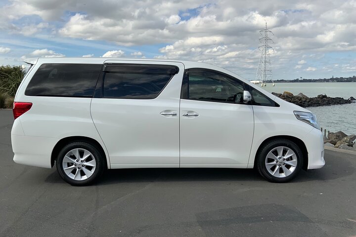 Private Day Trip Transport To Waitangi Treaty Ground Paihia - Image 5