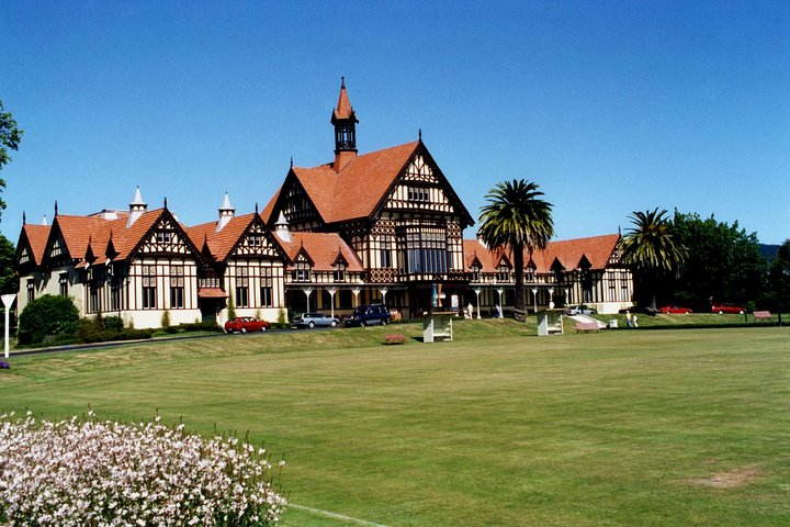 Private Tour: Rotorua and Waitomo Caves Day Trip from Auckland - Image 1