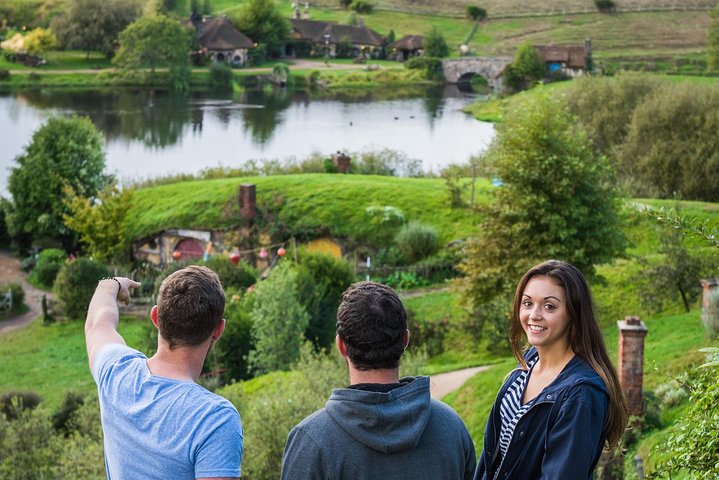 The Hobbiton Movie Set Small-Group Guided Tour from Auckland - Image 5