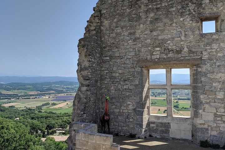 The hilltop villages of the Luberon - Image 5