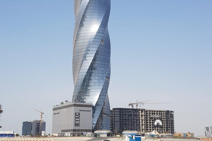 Private tour and sightseeing in Bahrain - VIP tour - Image 3