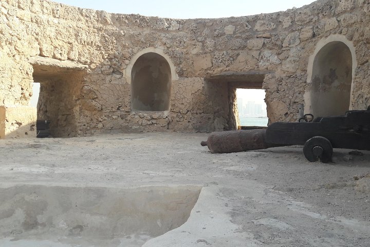 Tour by local guide in Bahrain. - Image 5
