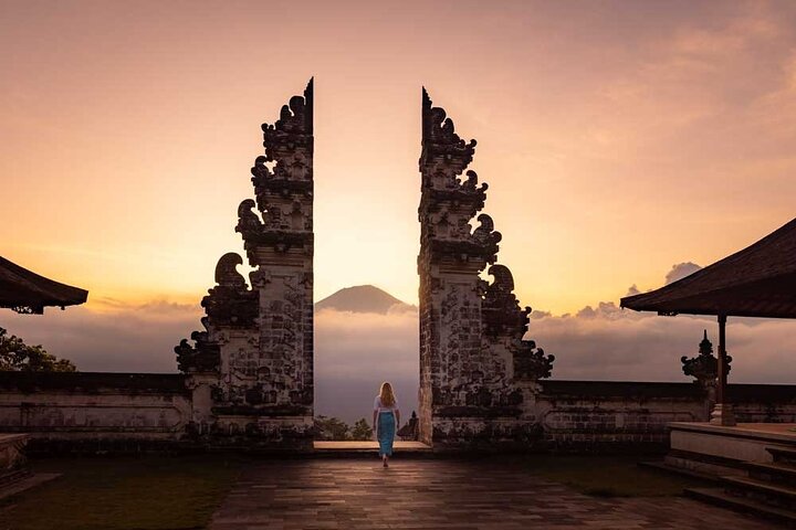 All inclusive : Blue Lagoon Snorkeling and Lempuyang Temple ( Gate of Heaven ) - Image 2