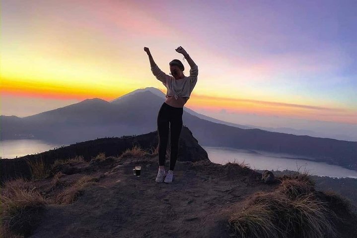 Amazing Private Tour: Mount Batur Volcano Sunrise Trek with Natural Hot Spring  - Image 2